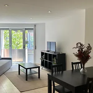 M1 Centrico Y Con Balcon Apartamento